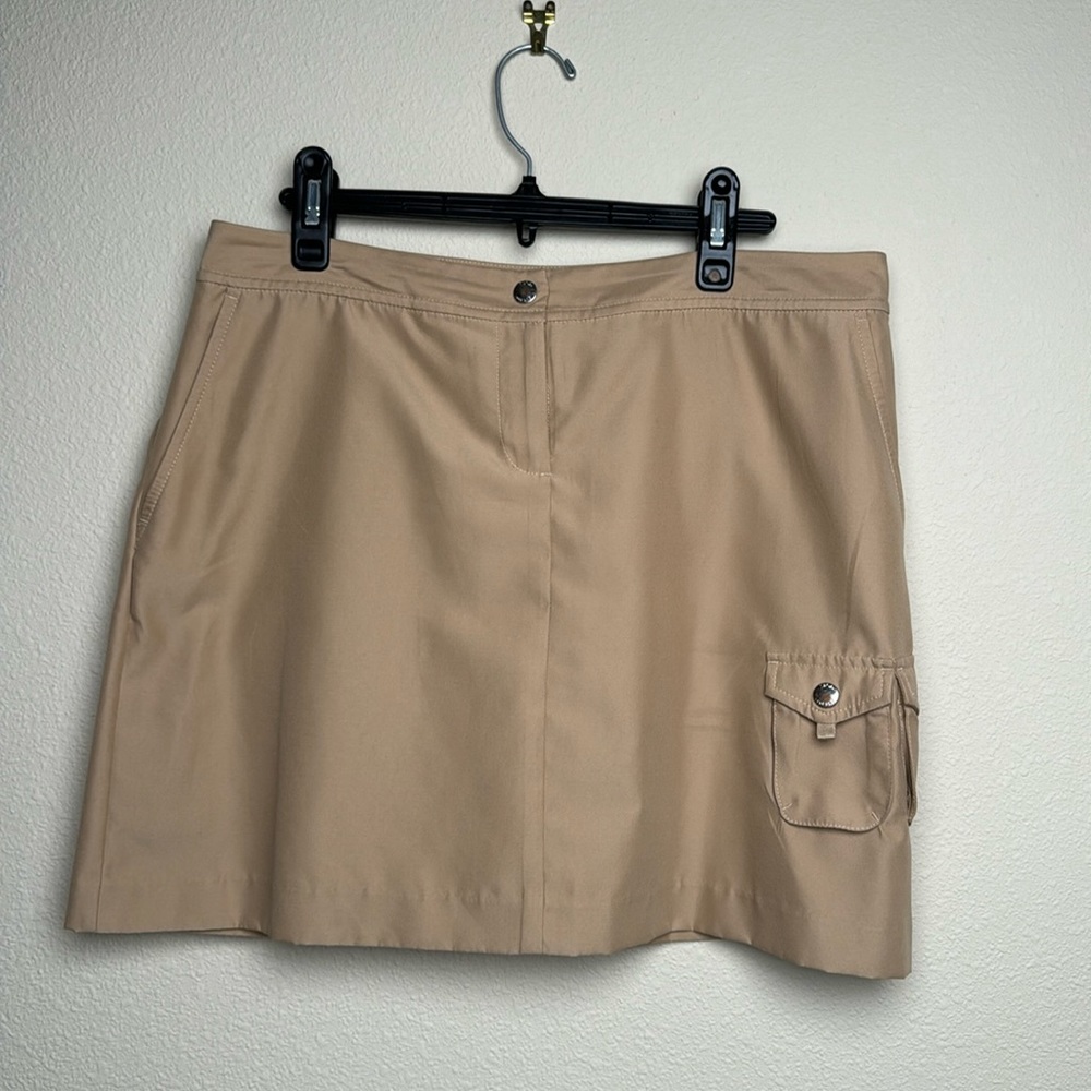 Izod - golf skirt - size 8